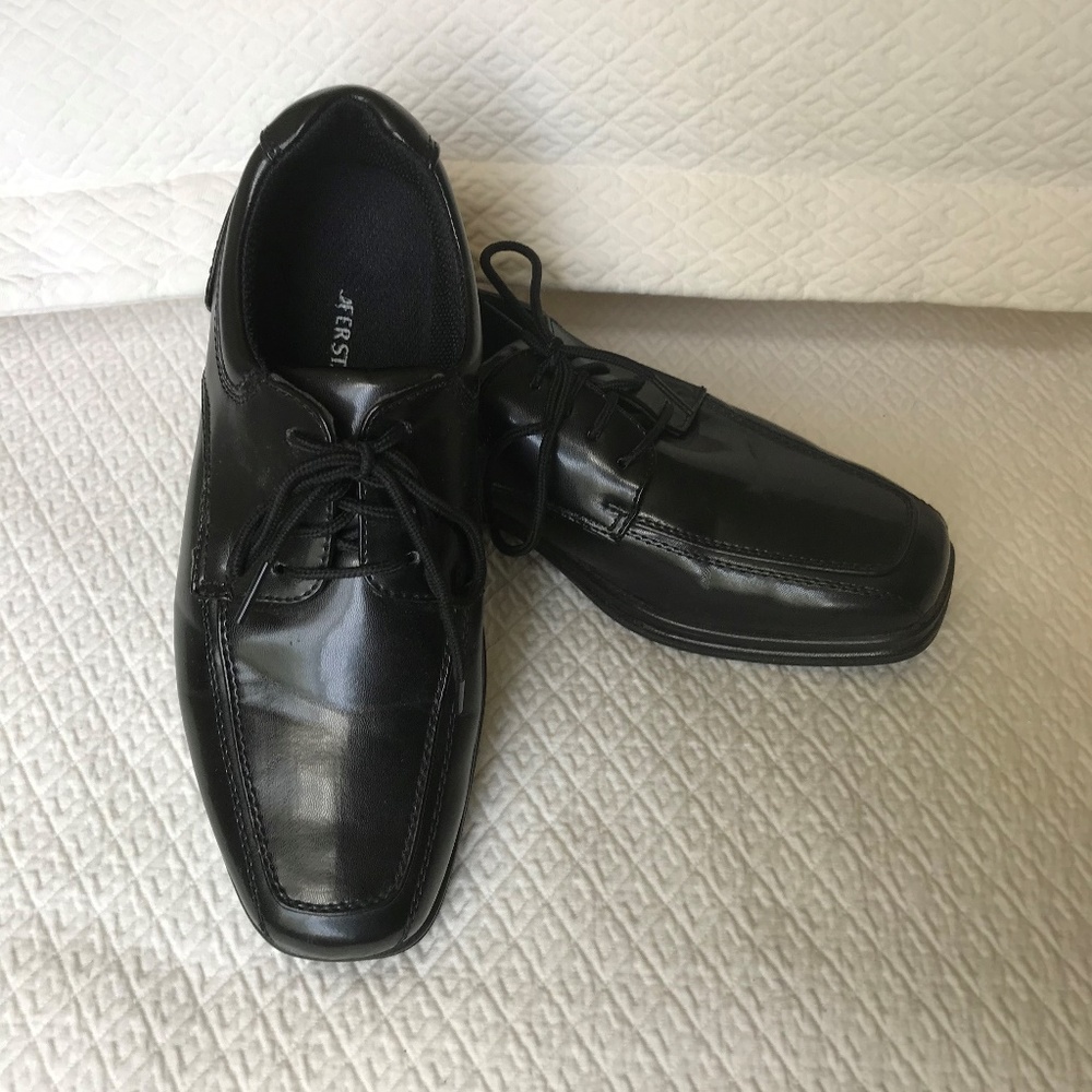 Boys dress shoes